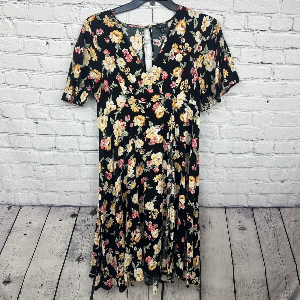 Torrid Sz 00 Black Yellow Pink Floral Faux Wrap Challis Midi Dress‎ Short Sleeve
